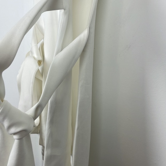 Irregular Exposure Regal turtleneck top women OS pullover tie cotton blend white - Picture 6 of 12